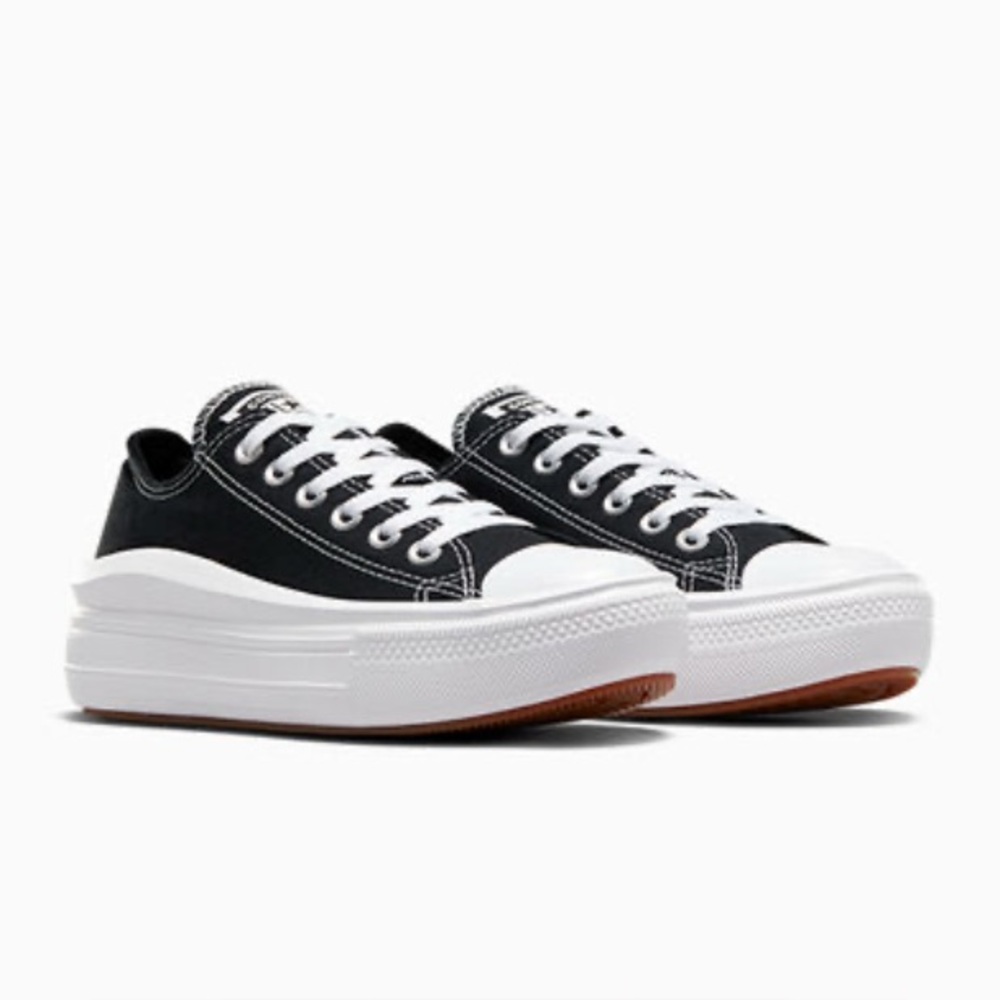 NIB Chuck Taylor All Star Move Canvas Platform